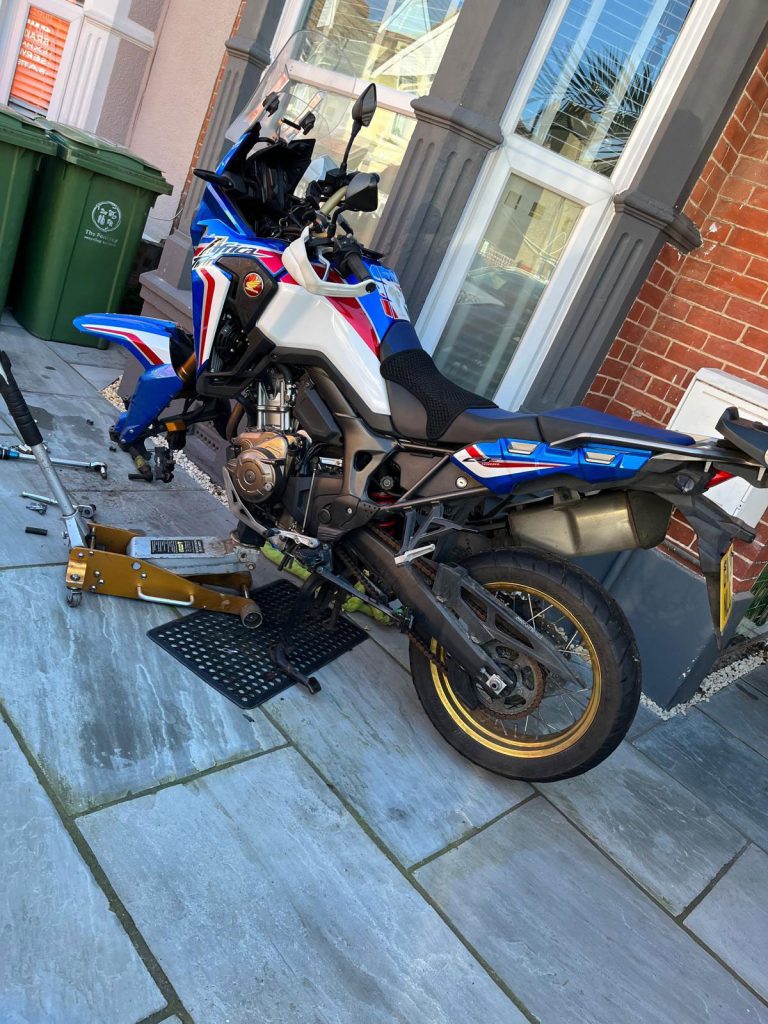 Mobile-Motorcycle-Tyre-Fittin10